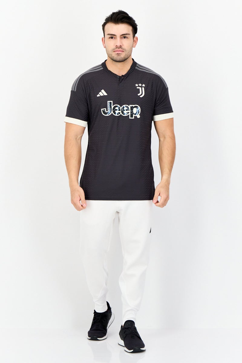 Adidas قميص كرة القدم ليوفنتوس للرجال بقصة ضيقة بأكمام قصيرة، رمادي فحمي - Image 4